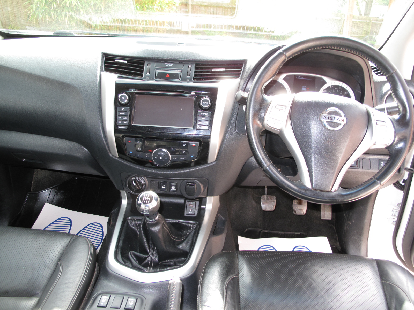 2016 16 Nissan Navara 2.3 dCi Tekna Double Cab Pickup 4WD  STUNNING TRUCK! NO VAT! full